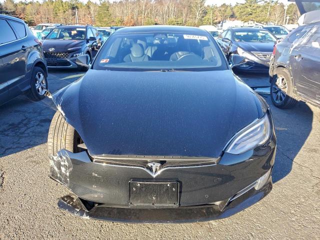 Tesla Model S Image 11