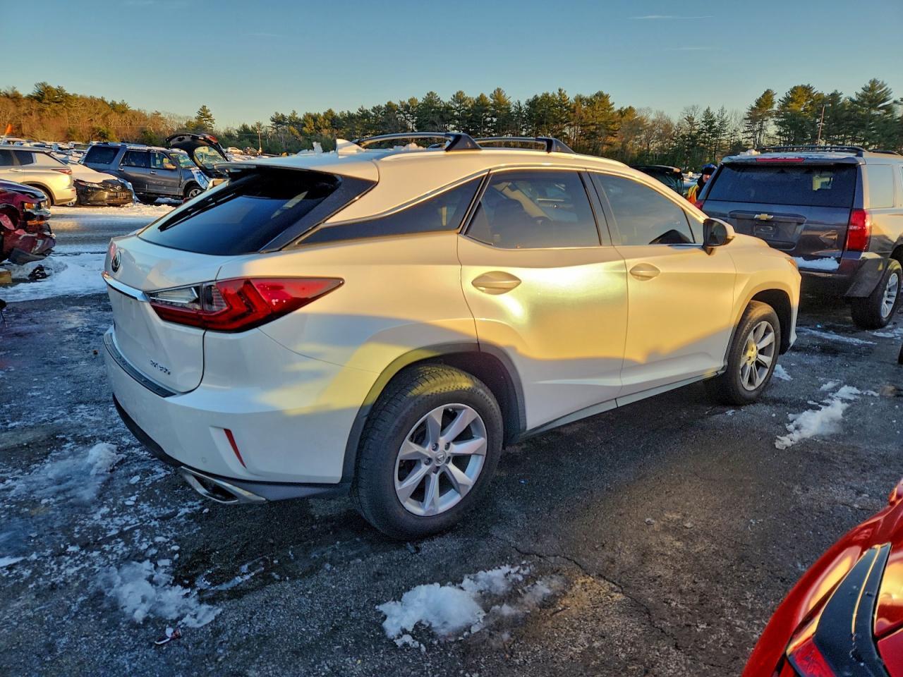 Lexus RX 350 Base Image 12