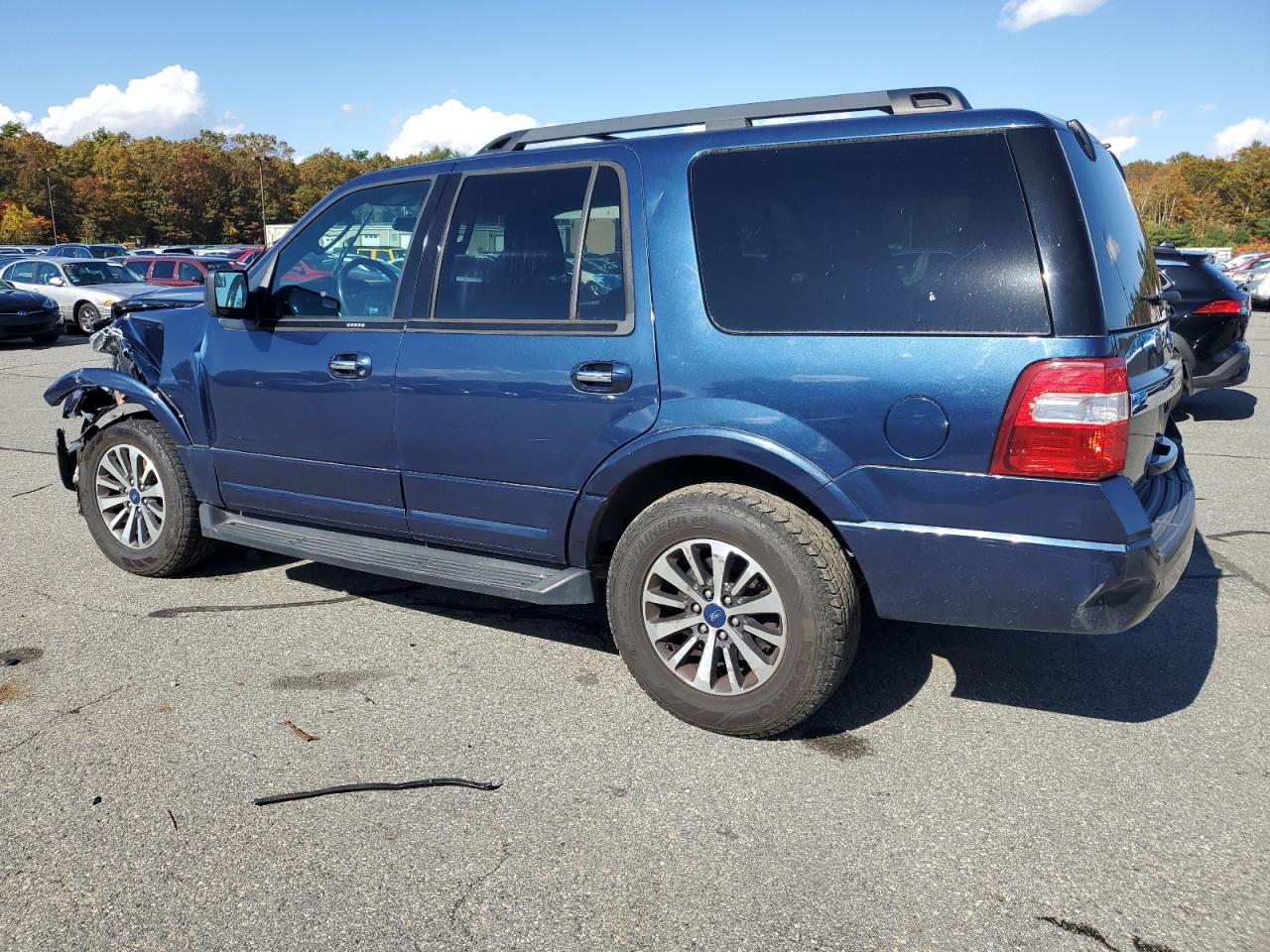 Ford Expedition Xlt Image 3