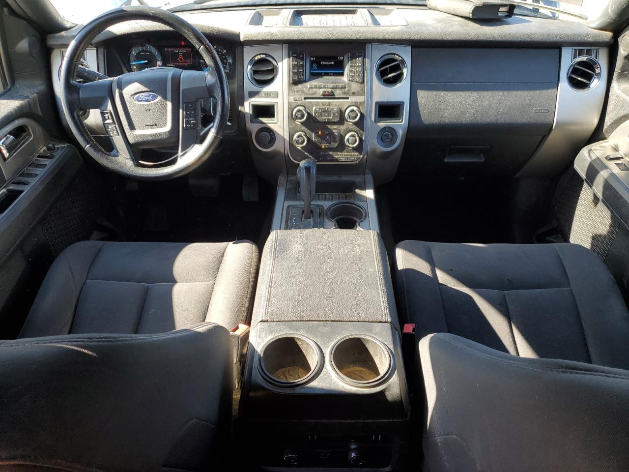 Ford Expedition Xlt Image 8