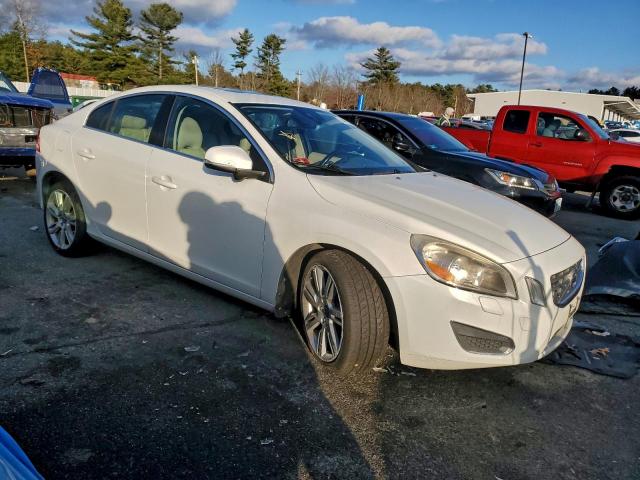 Volvo S60 T6 Image 12