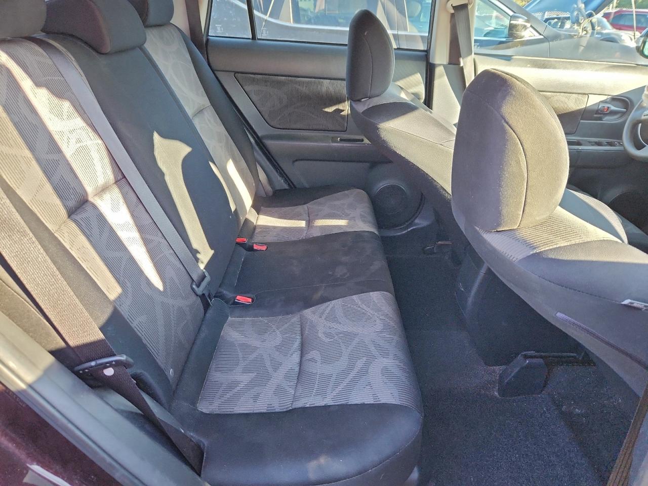 Toyota Scion Image 4