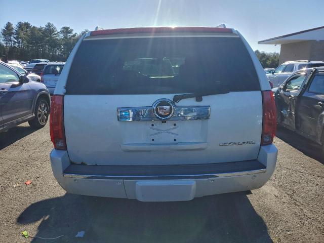 Cadillac Escalade Luxury Image 9