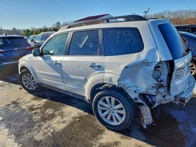 Subaru Forester 2.5x Premium Image 8