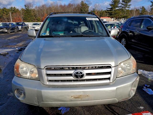 Toyota Highlander Image 12