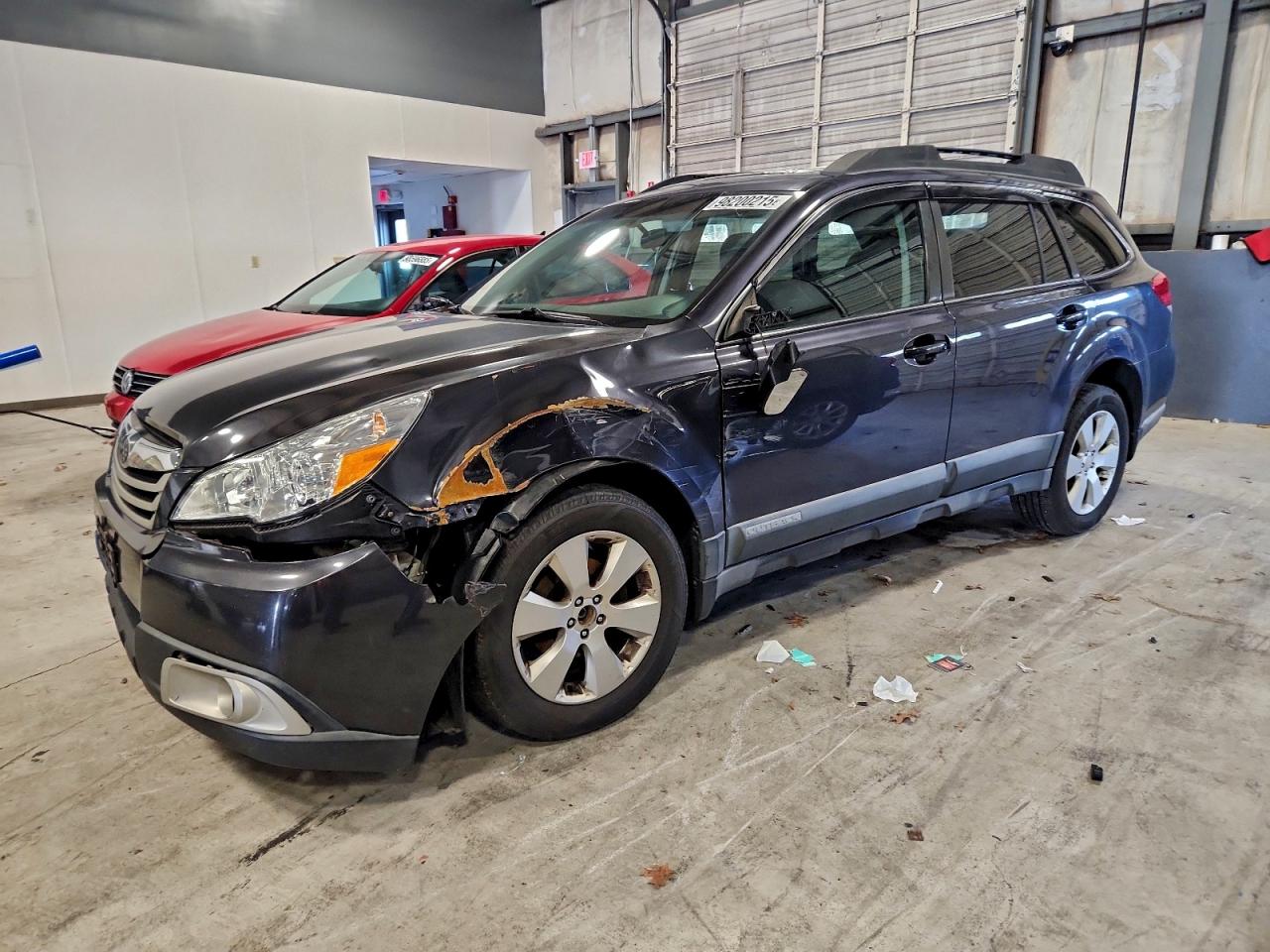 Subaru Outback 2.5i Premium Image 1