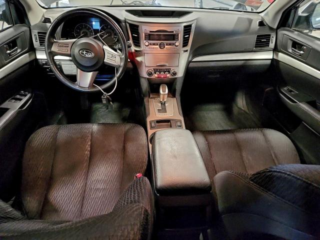 Subaru Outback 2.5i Premium Image 11