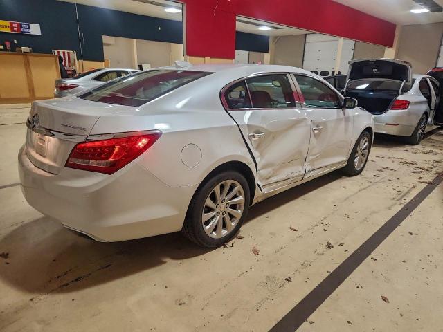 Buick LaCrosse Image 3