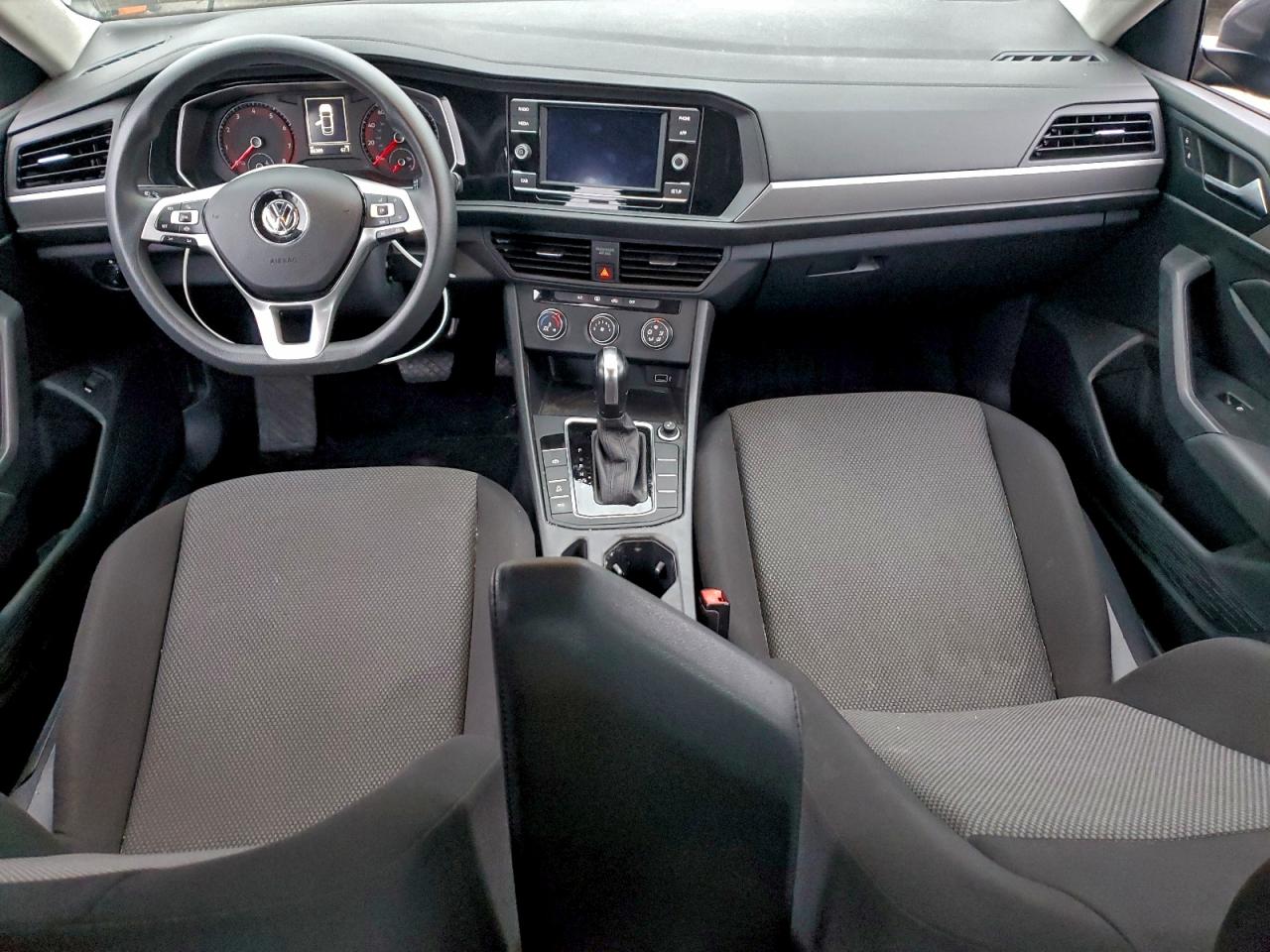 Volkswagen Jetta S Image 7