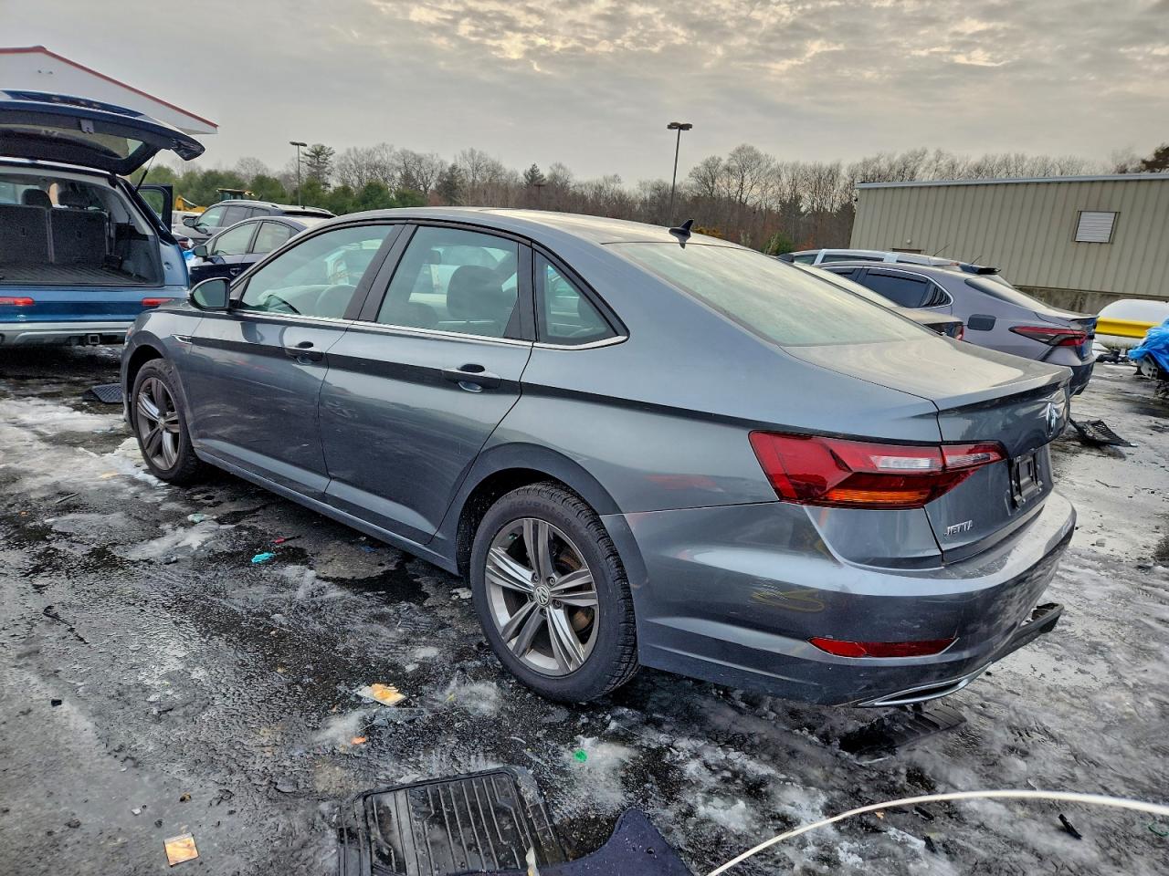 Volkswagen Jetta S Image 3