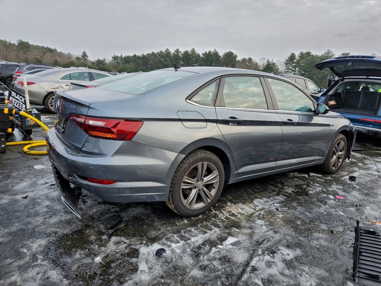 Volkswagen Jetta S Image 9