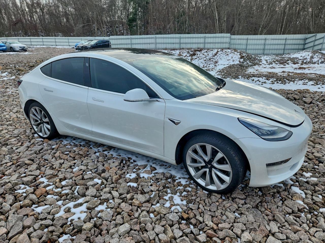 Tesla Model 3 Image 7