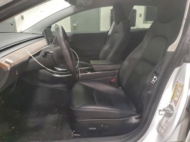 Tesla Model 3 Image 3