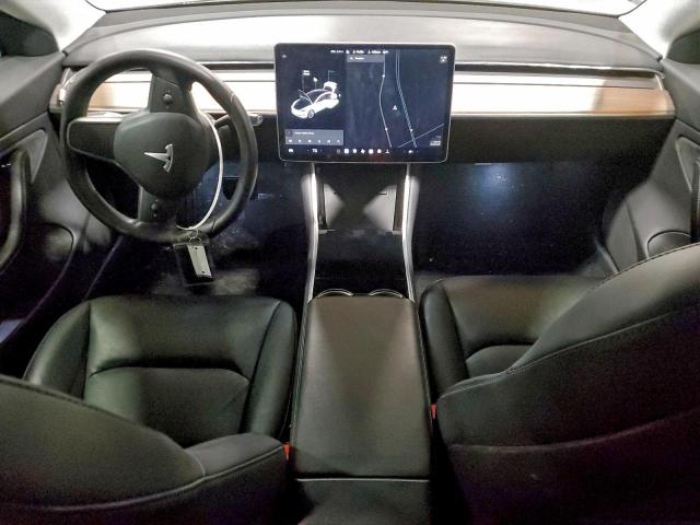 Tesla Model 3 Image 6