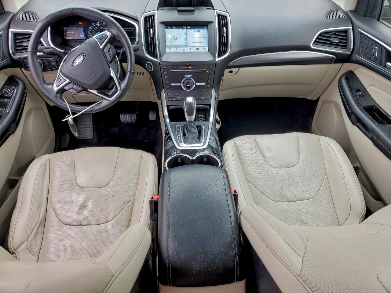 Ford Edge Titanium Image 12