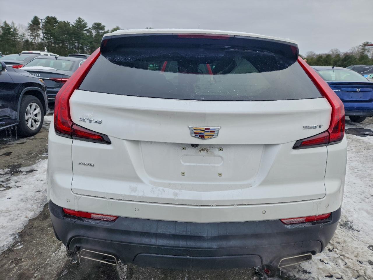 Cadillac XT4 Luxury Image 2