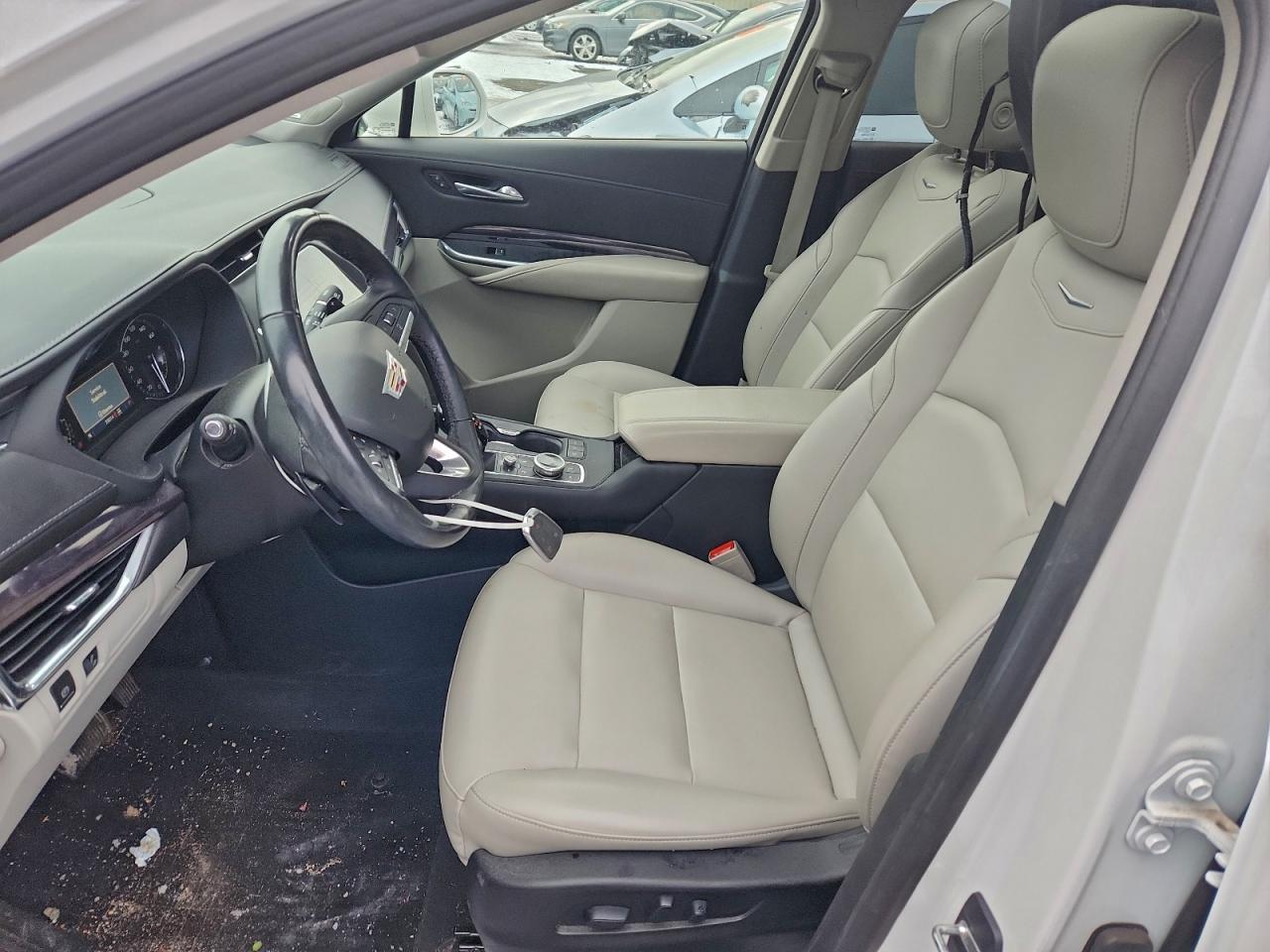 Cadillac XT4 Luxury Image 5