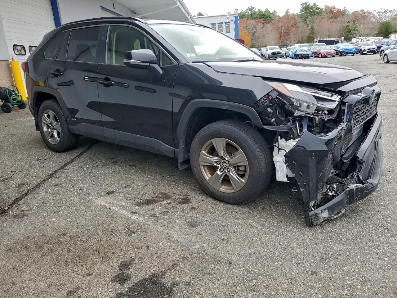 Toyota RAV4 Xle Image 4