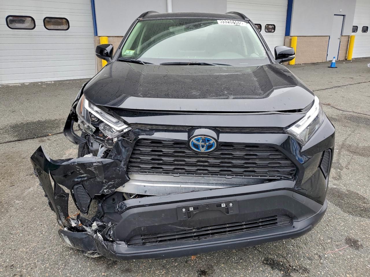 Toyota RAV4 Xle Image 8