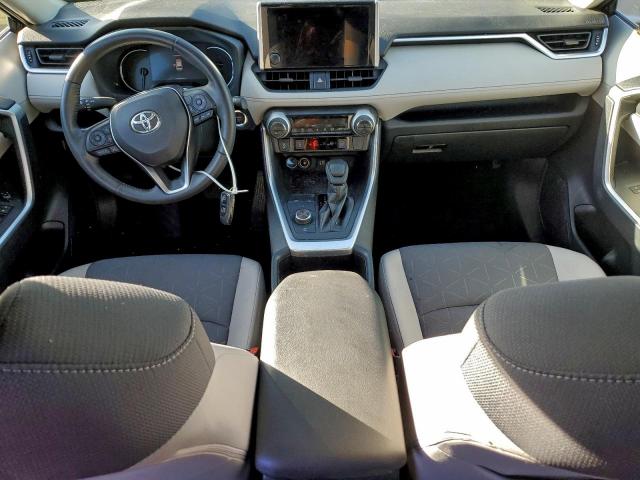 Toyota RAV4 Xle Image 9
