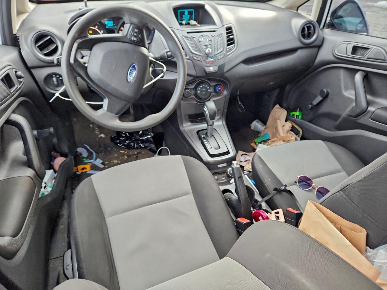 Ford Fiesta S Image 6