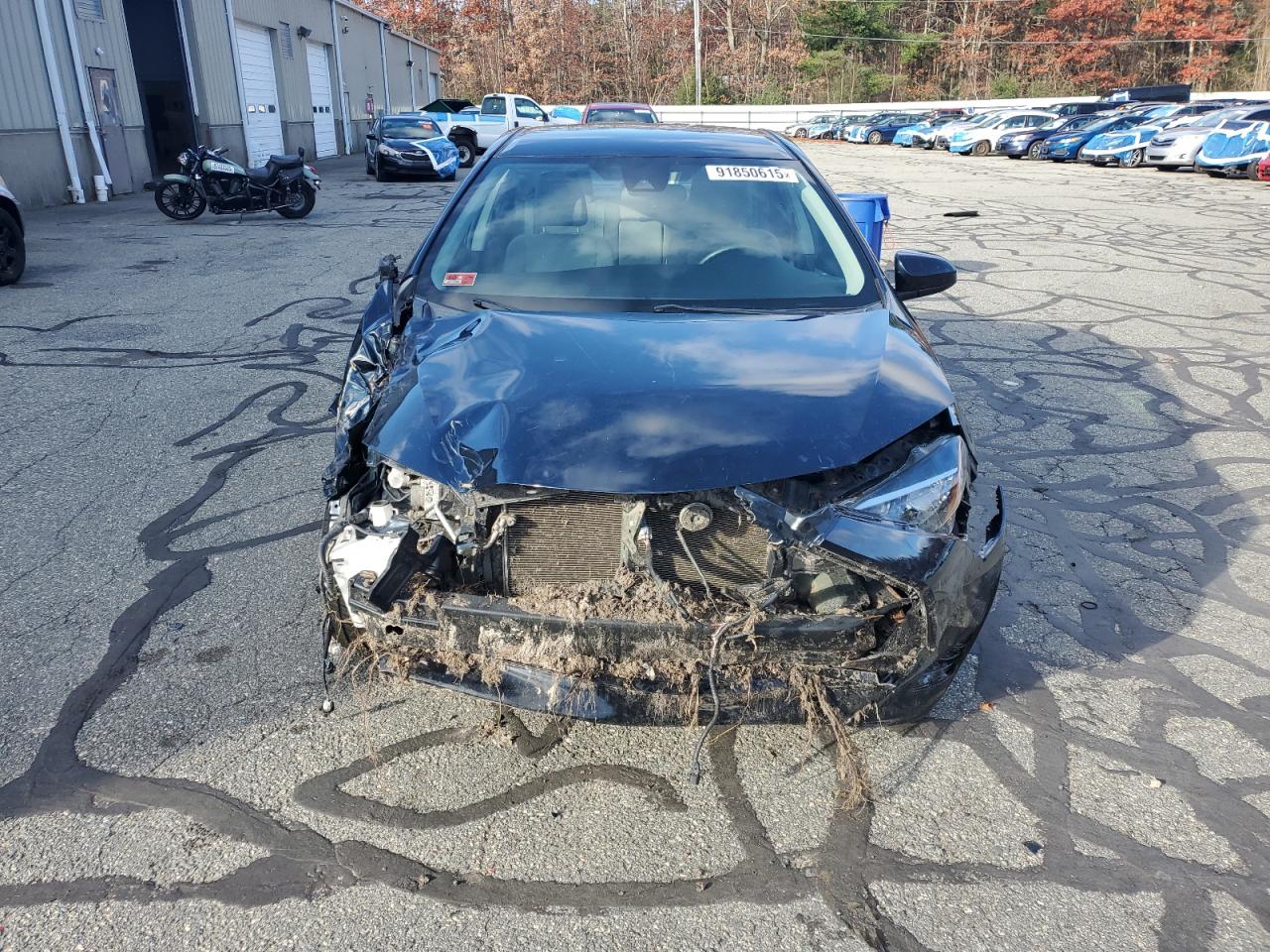 Toyota Corolla L Image 12