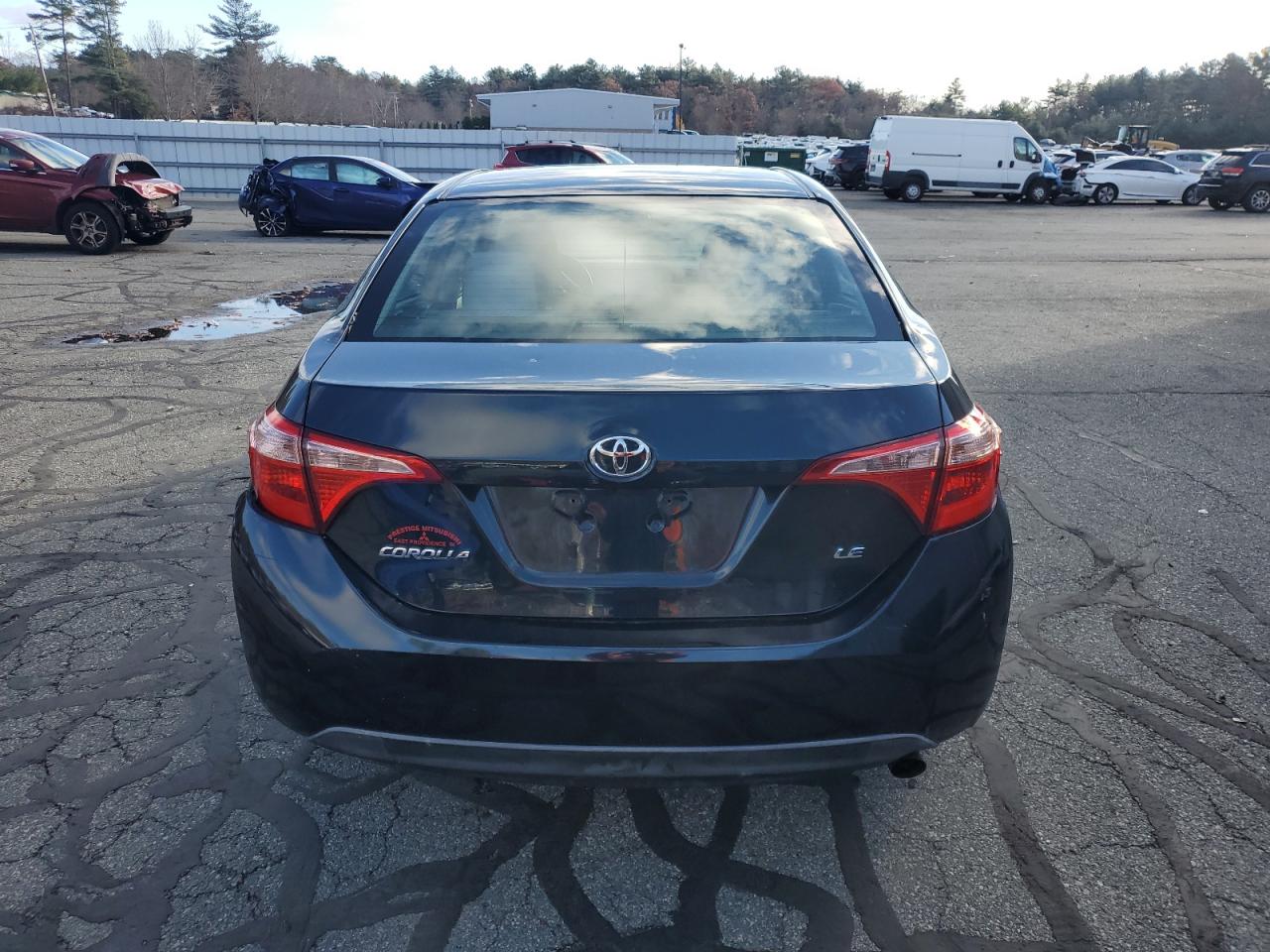 Toyota Corolla L Image 3