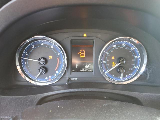 Toyota Corolla L Image 8