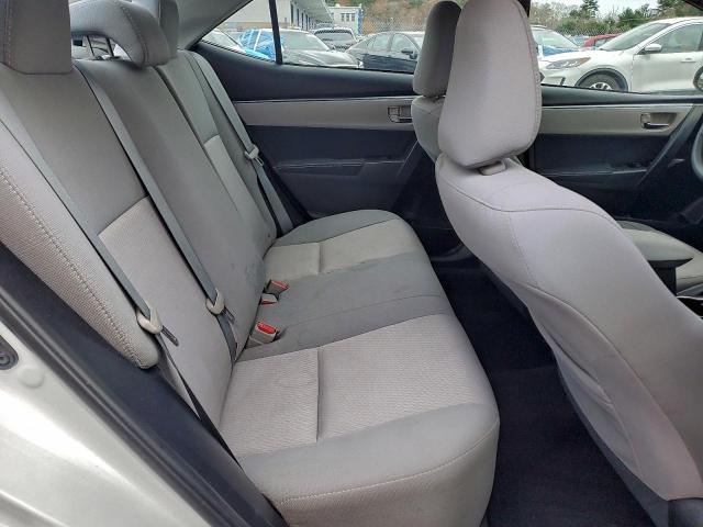 Toyota Corolla L Image 6