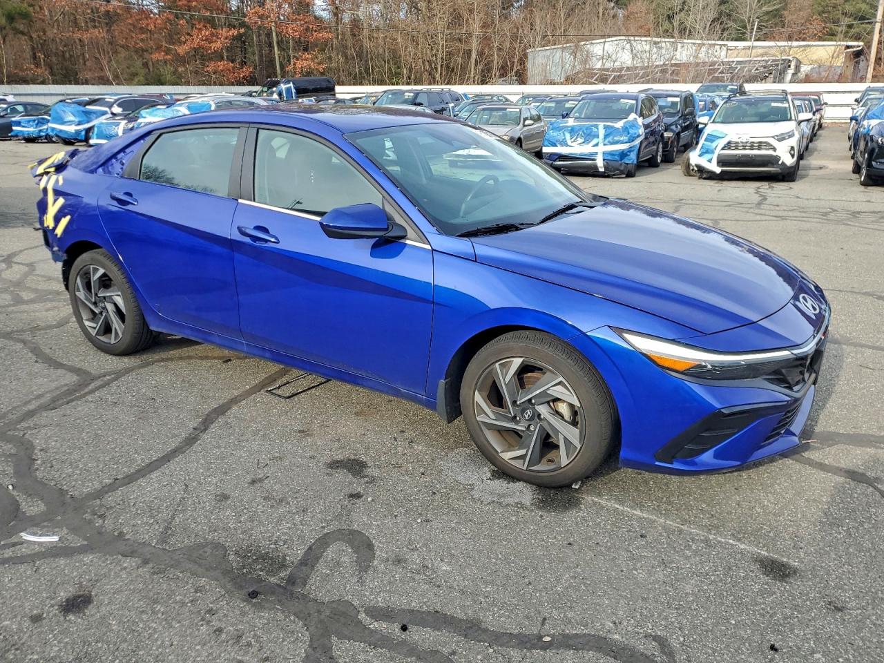 Hyundai ELANTRA Sel Image 4