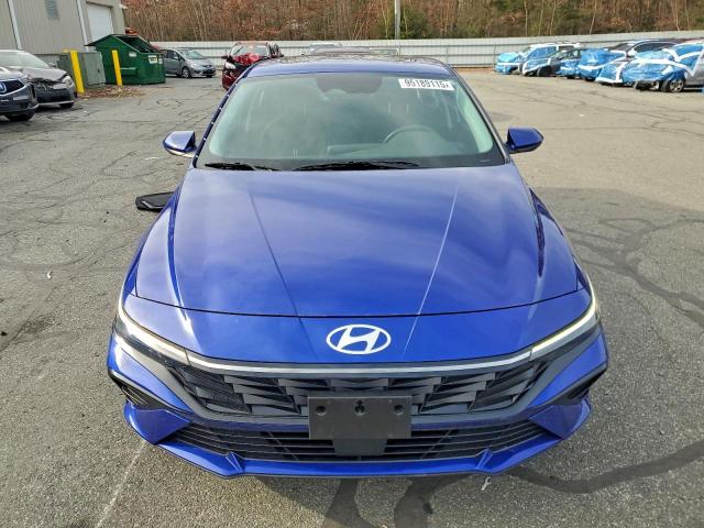 Hyundai ELANTRA Sel Image 2