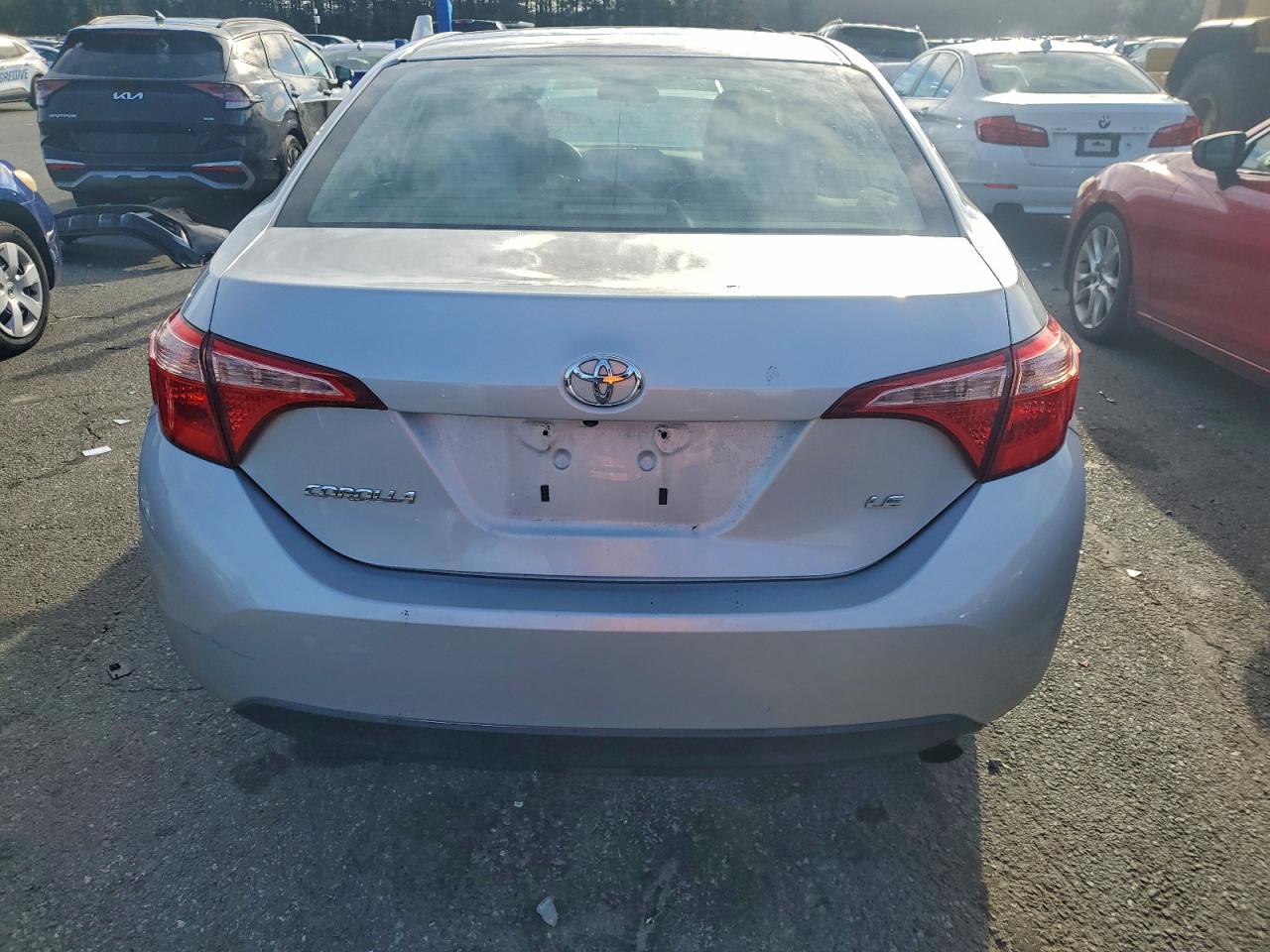 Toyota Corolla L Image 5