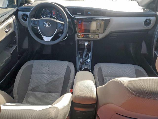 Toyota Corolla L Image 10