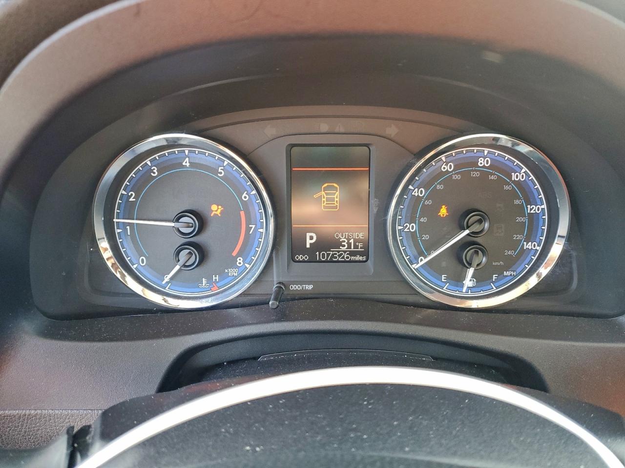 Toyota Corolla L Image 7