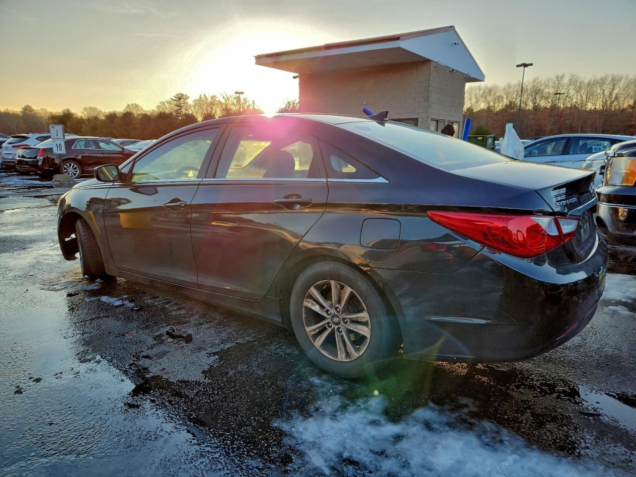 Hyundai SONATA Gls Image 6