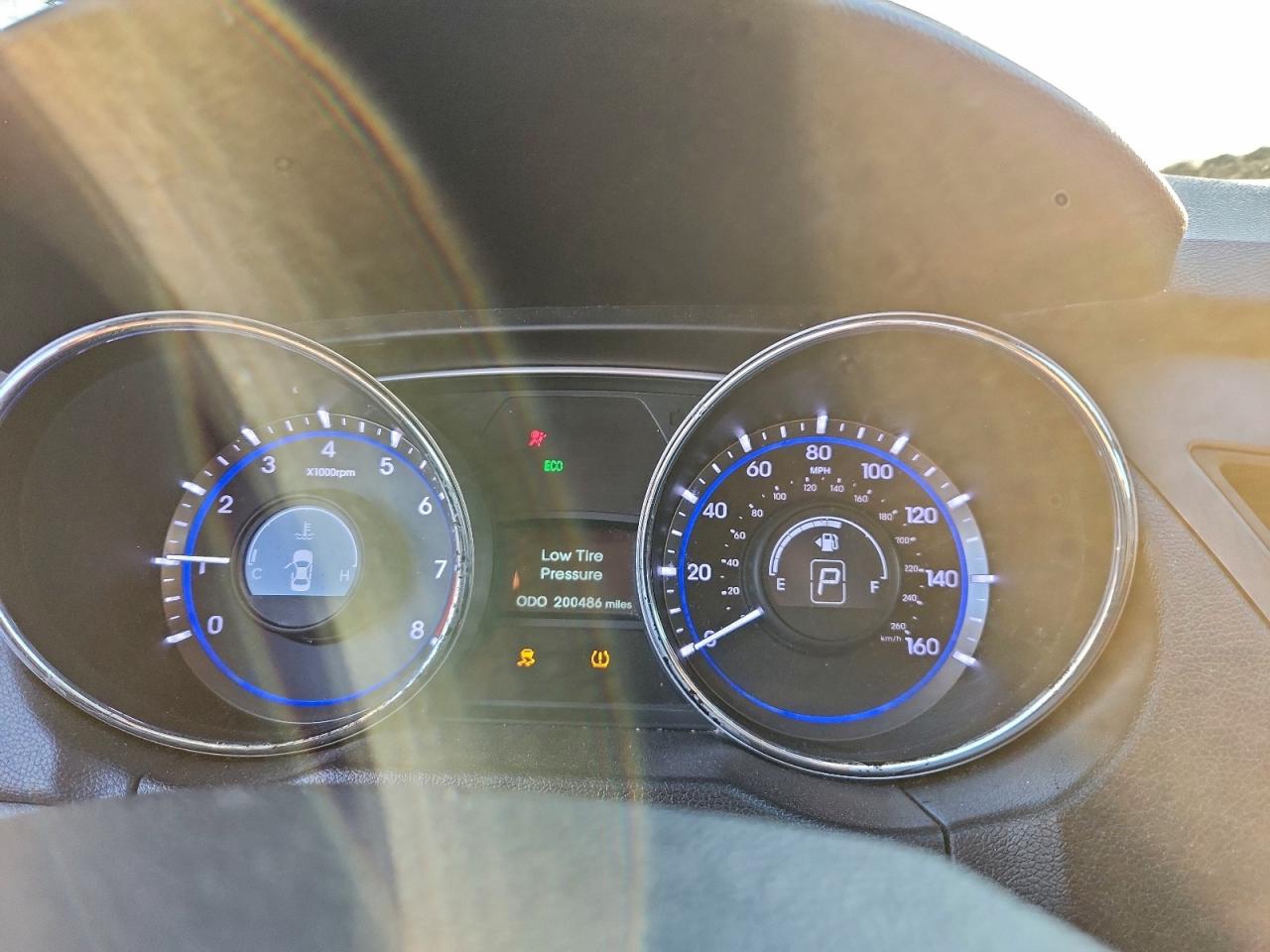 Hyundai SONATA Gls Image 10