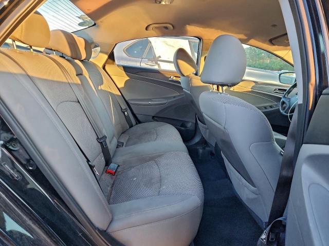 Hyundai SONATA Gls Image 9