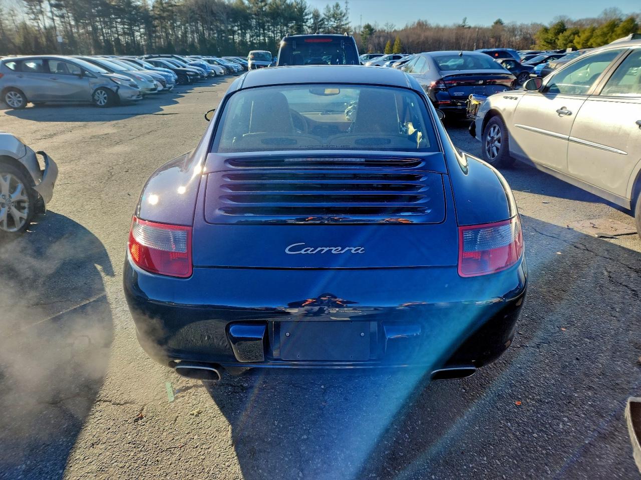 Porsche 911 Carrera Image 4