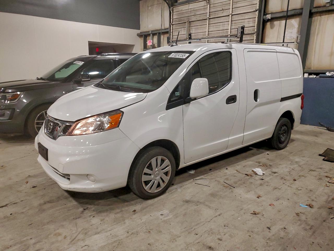 Nissan Nv 2.5s Image 1