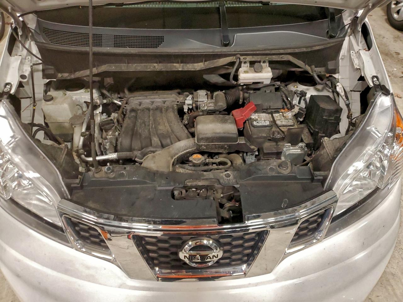 Nissan Nv 2.5s Image 11