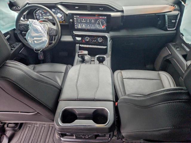 GMC Sierra K1500 Denali Image 5