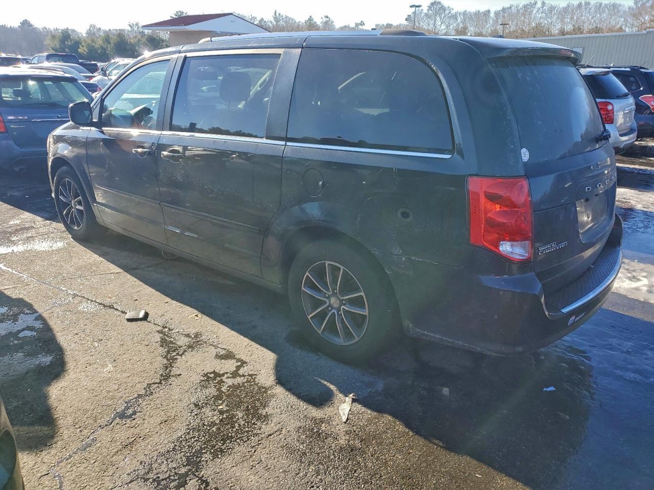 Dodge Caravan Sxt Image 2