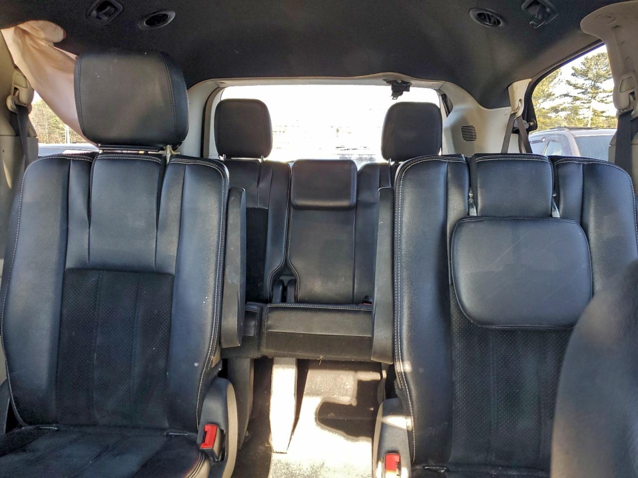 Dodge Caravan Sxt Image 7