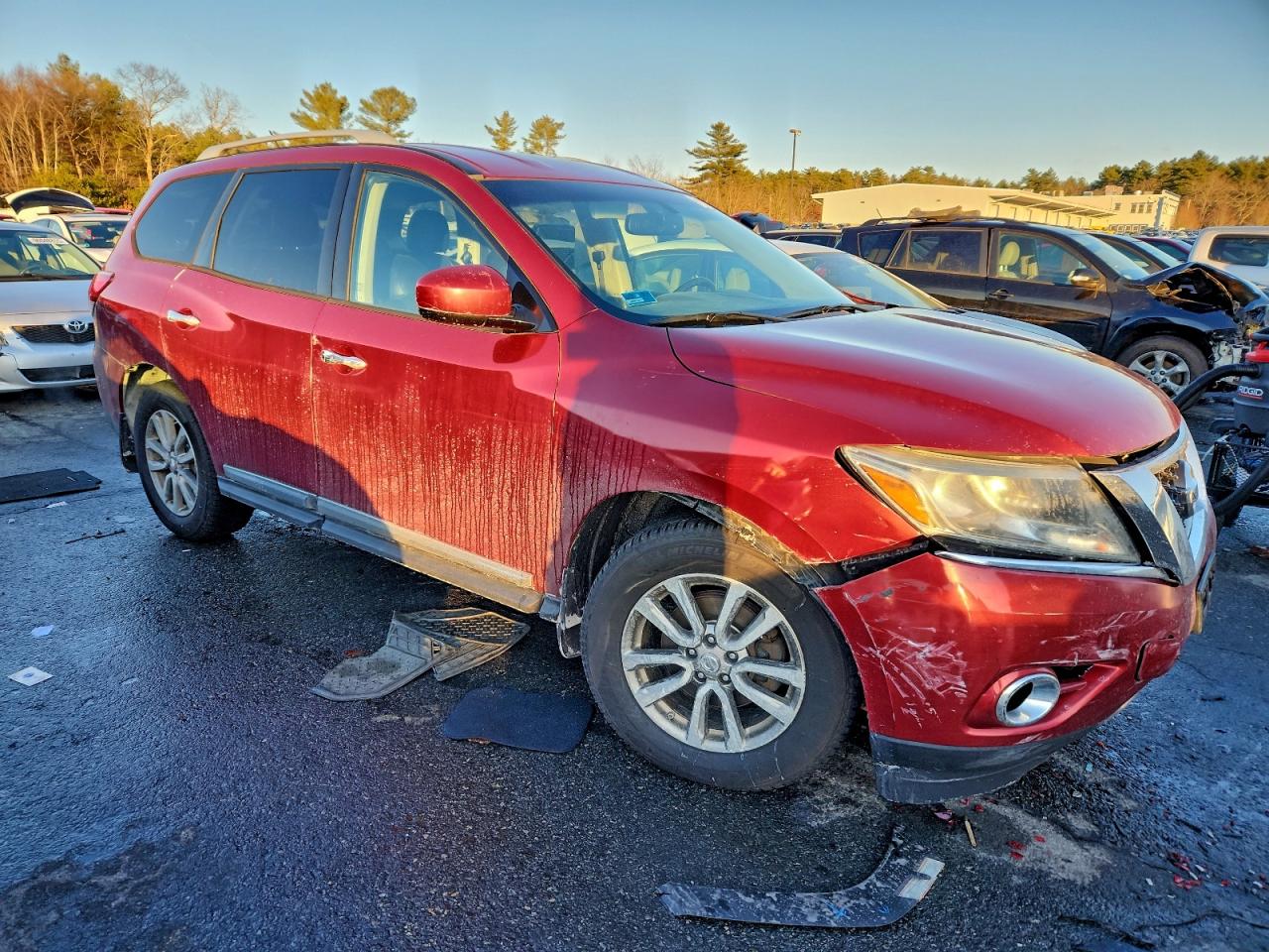 Nissan Pathfinder S Image 11