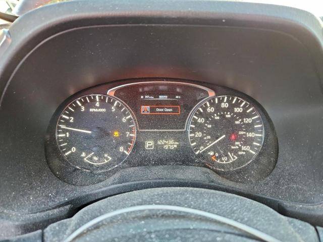 Nissan Pathfinder S Image 3