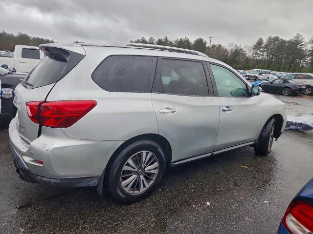 Nissan Pathfinder S Image 2