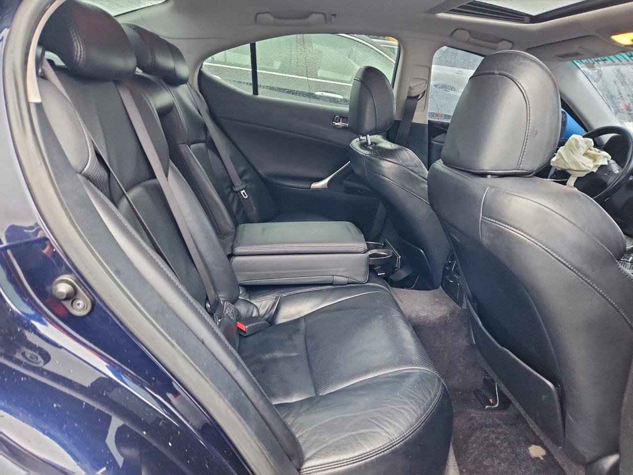 Lexus Is 250 Image 11