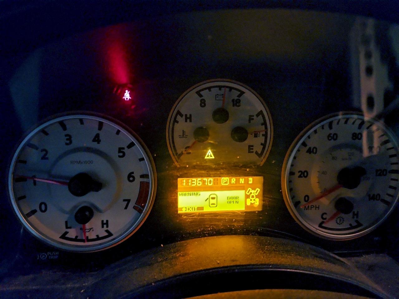 Nissan Titan S Image 5