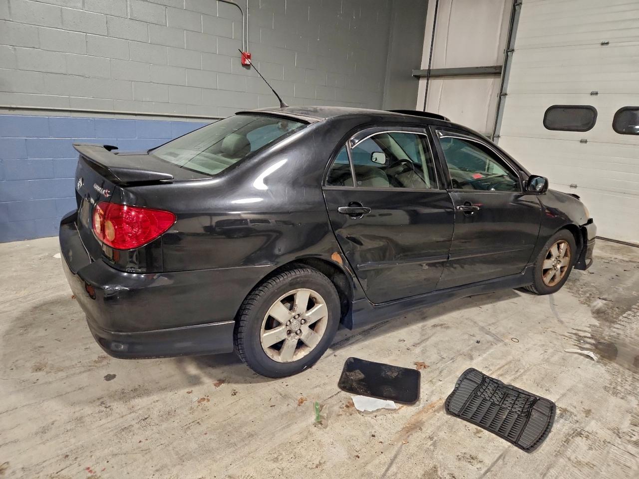 Toyota Corolla Ce Image 5