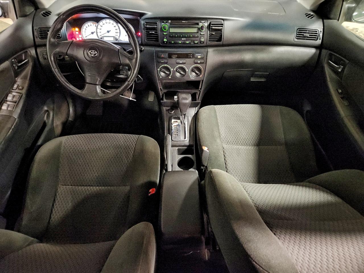 Toyota Corolla Ce Image 6